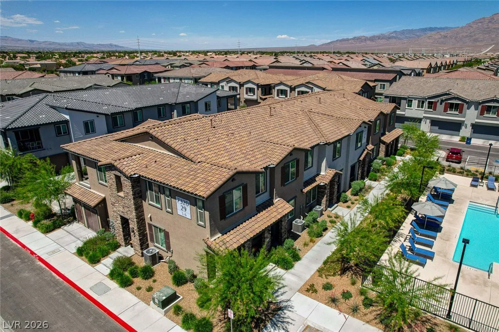 7320 Decatur, Las Vegas, NV 89131
