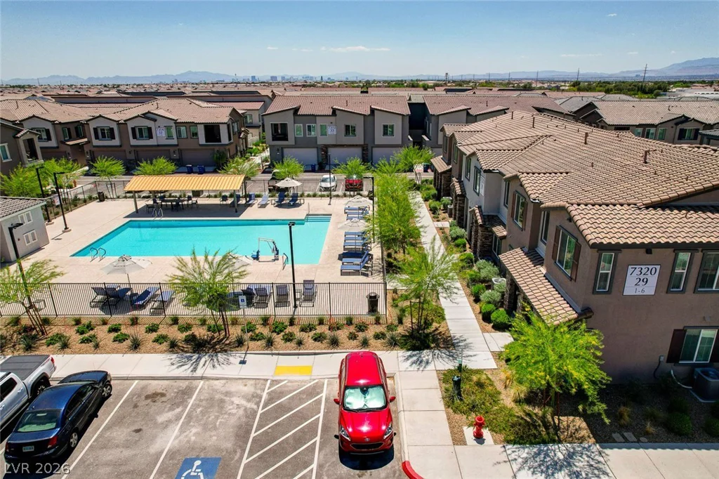 7320 Decatur, Las Vegas, NV 89131