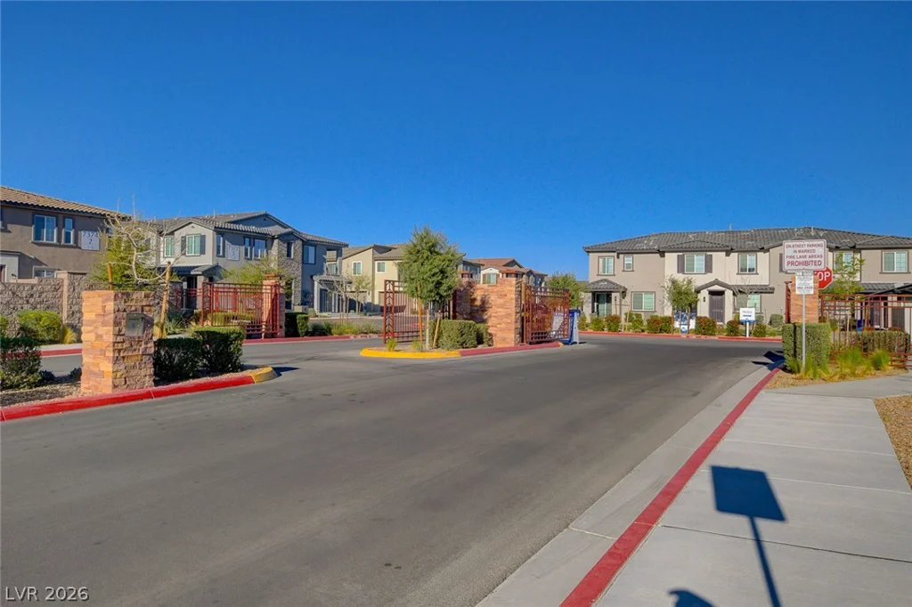 7320 Decatur, Las Vegas, NV 89131