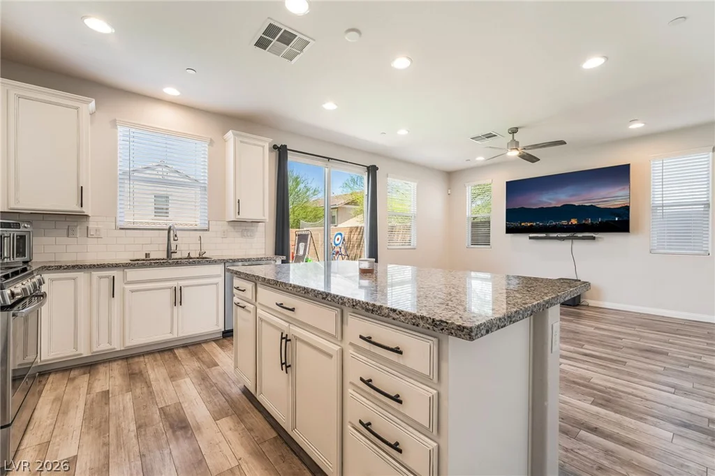 360 Misterioso, Henderson, NV 89011