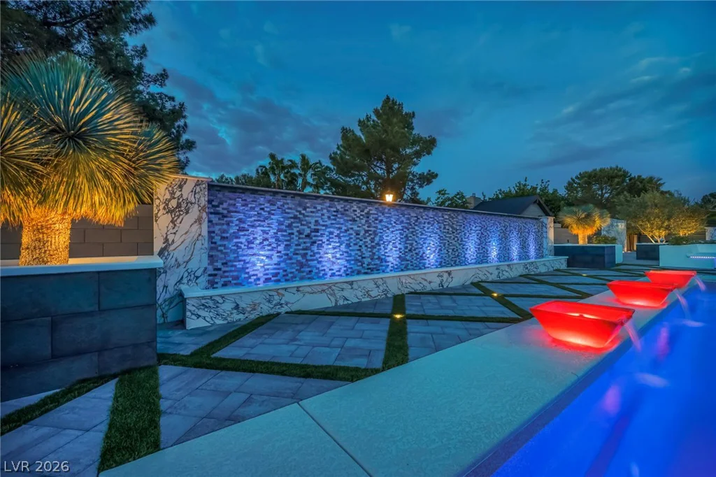 7780 Hickam, Las Vegas, NV 89129