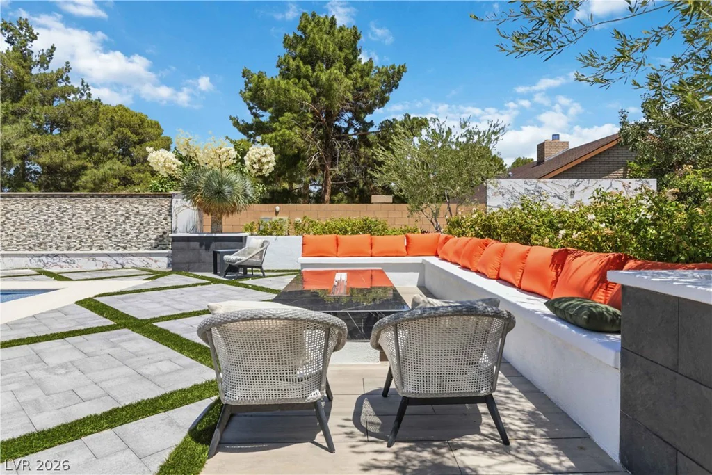 7780 Hickam, Las Vegas, NV 89129