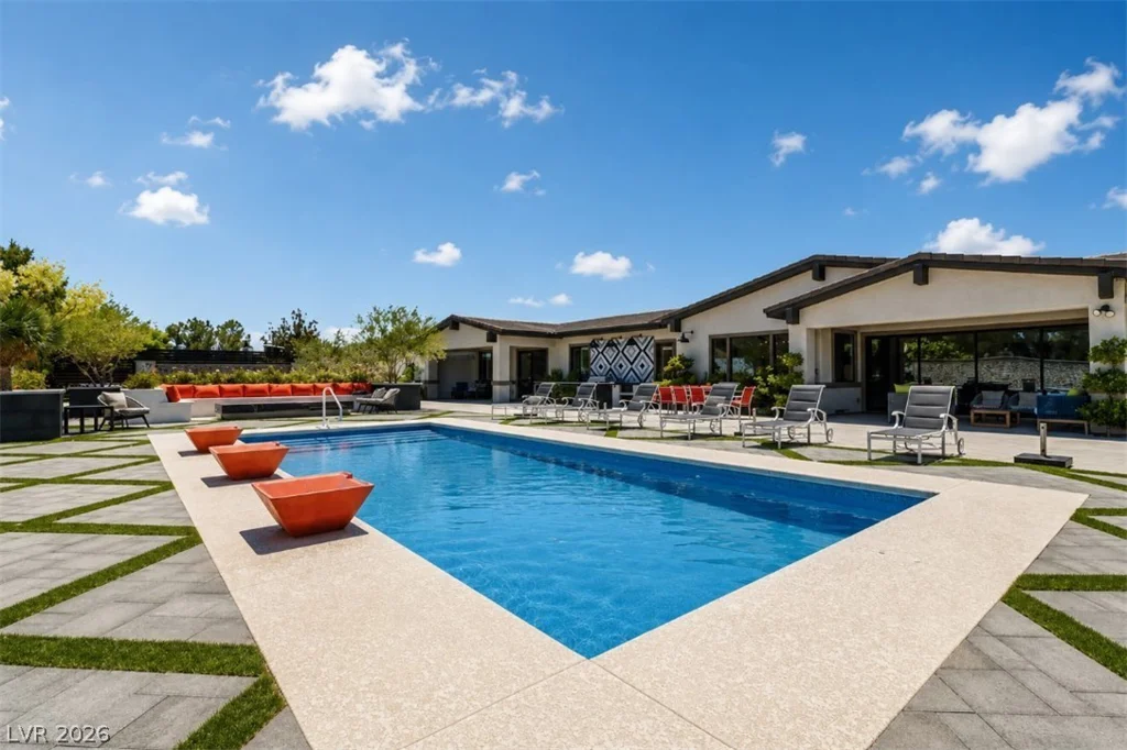 7780 Hickam, Las Vegas, NV 89129