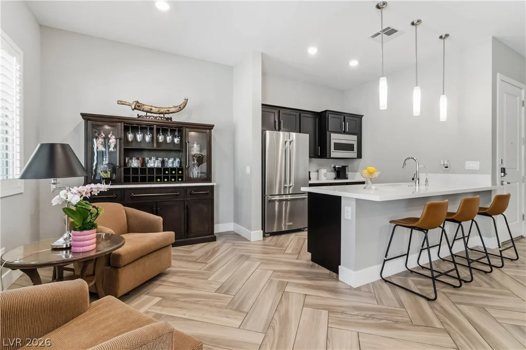 7780 Hickam, Las Vegas, NV 89129