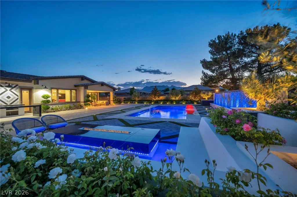 7780 Hickam, Las Vegas, NV 89129