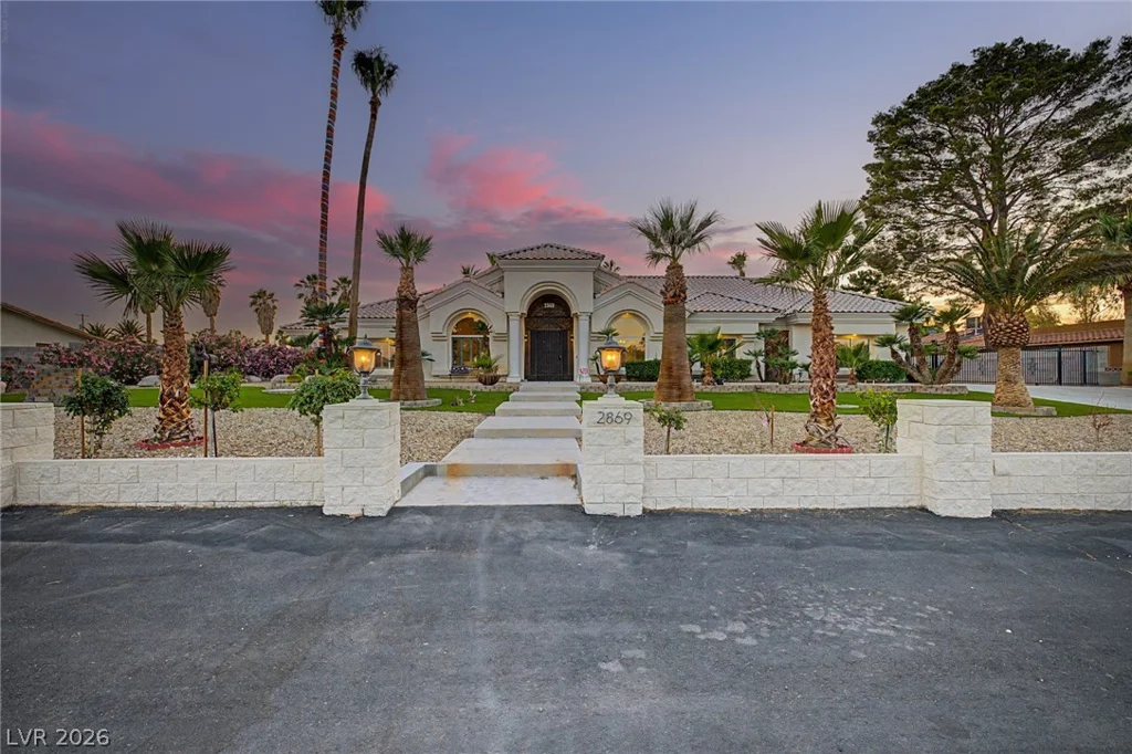 2869 Duneville, Las Vegas, NV 89146