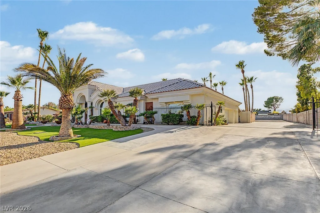 2869 Duneville, Las Vegas, NV 89146
