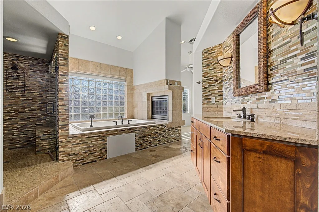 2869 Duneville, Las Vegas, NV 89146