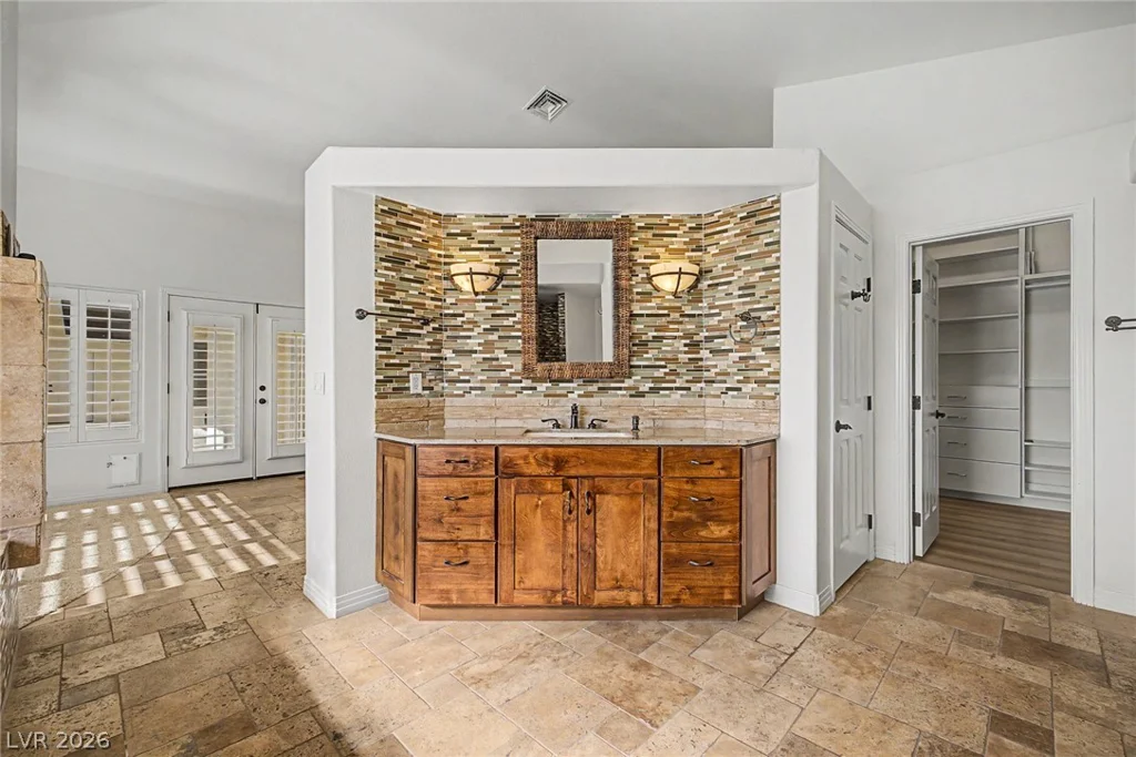 2869 Duneville, Las Vegas, NV 89146