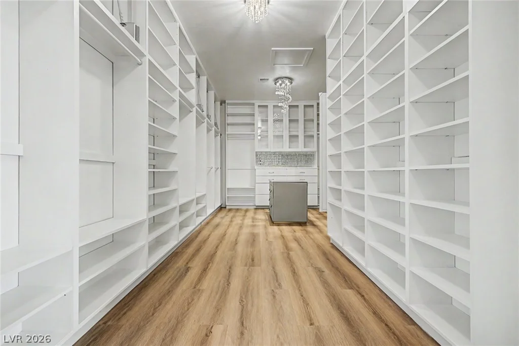 2869 Duneville, Las Vegas, NV 89146
