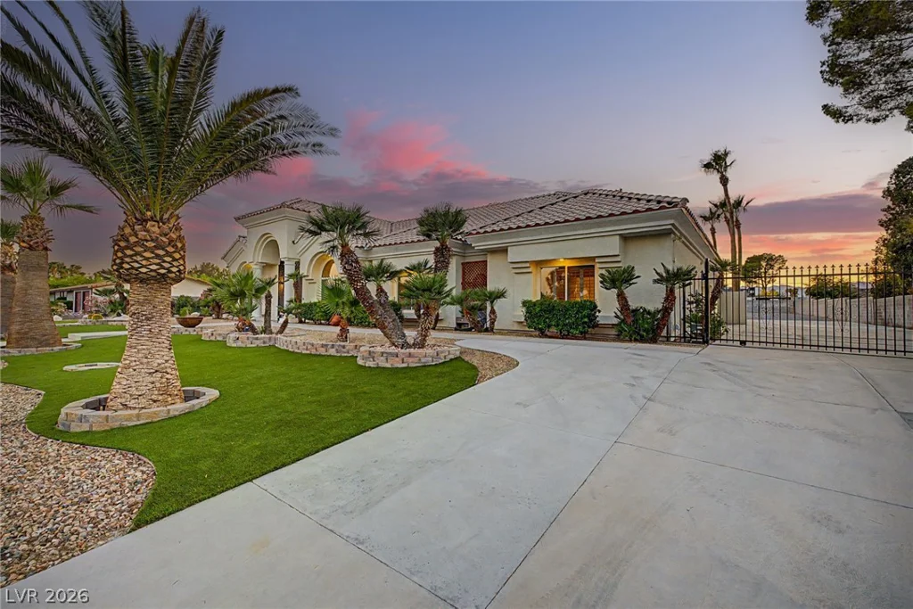 2869 Duneville, Las Vegas, NV 89146