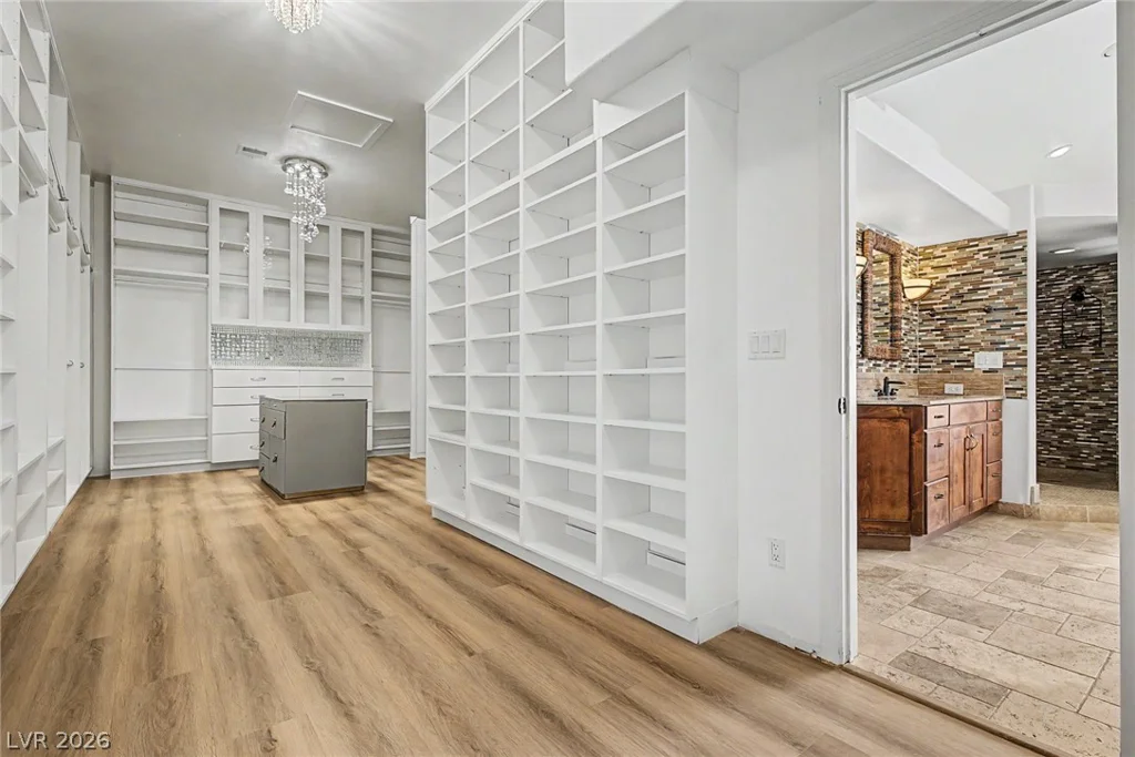 2869 Duneville, Las Vegas, NV 89146
