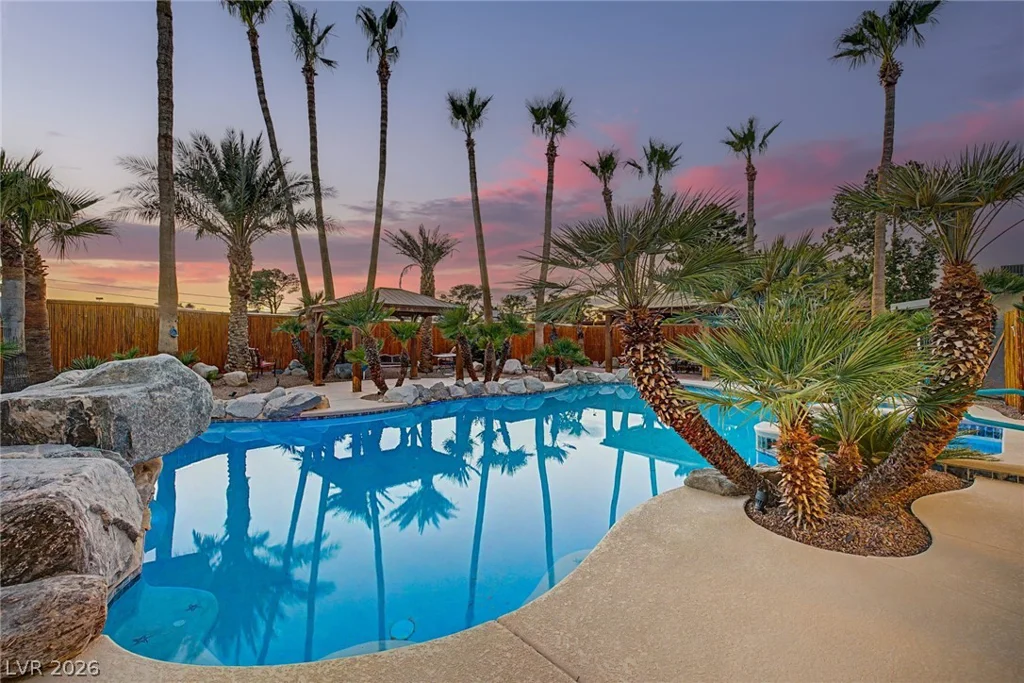 2869 Duneville, Las Vegas, NV 89146