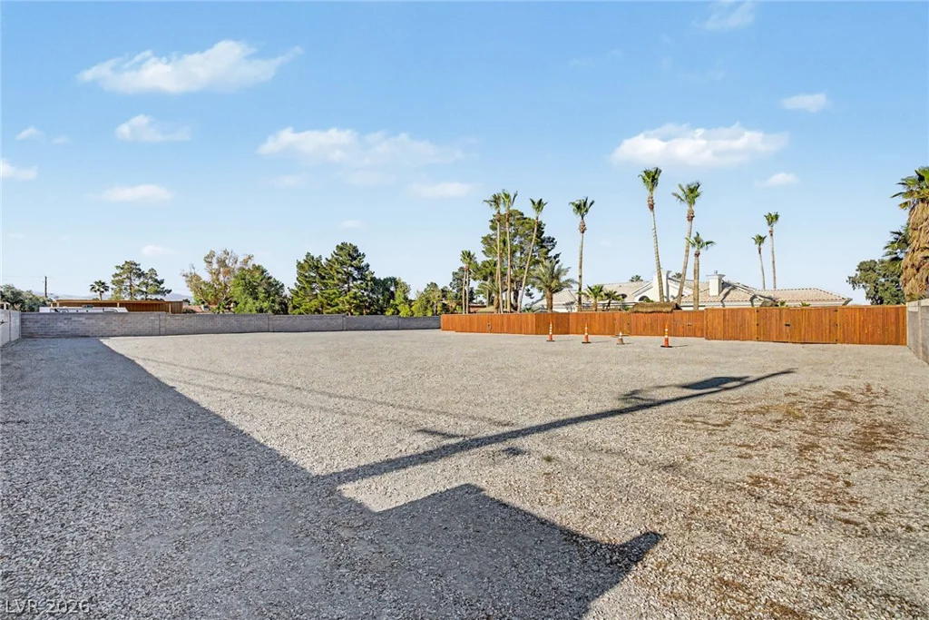 2869 Duneville, Las Vegas, NV 89146