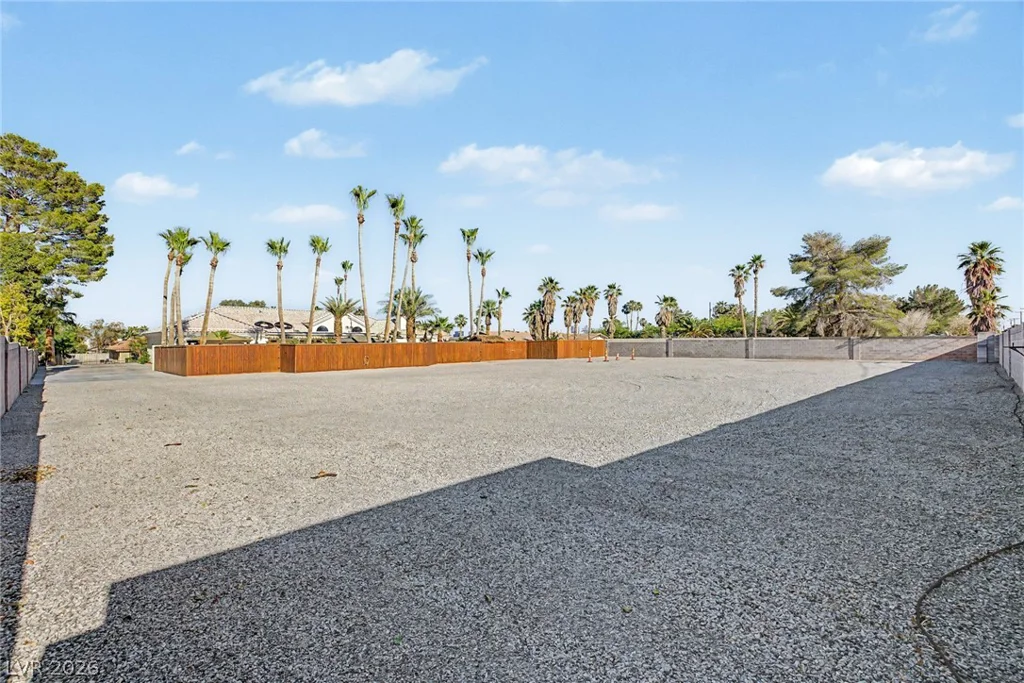 2869 Duneville, Las Vegas, NV 89146