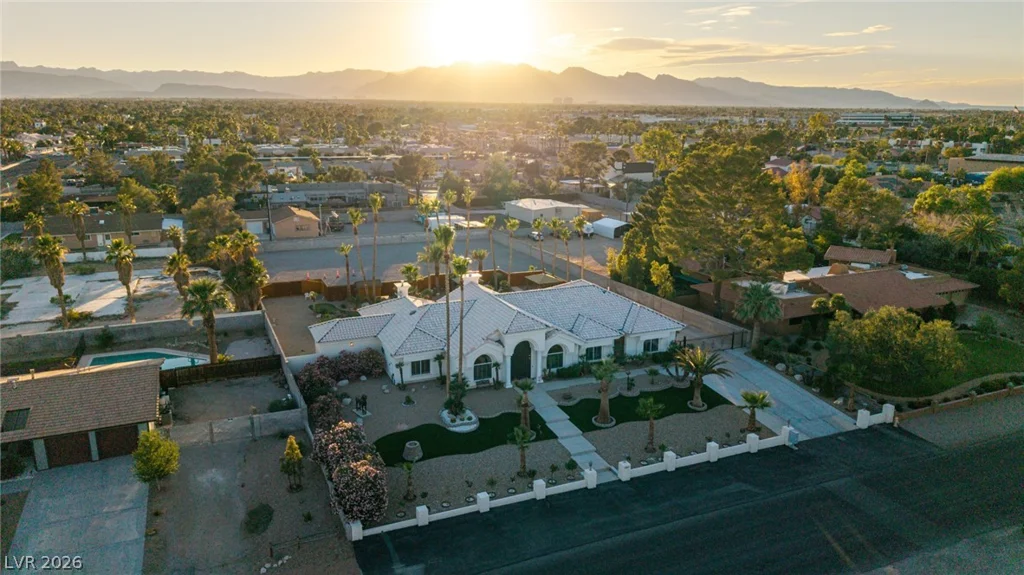 2869 Duneville, Las Vegas, NV 89146