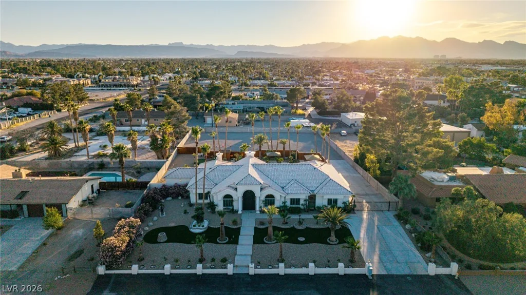 2869 Duneville, Las Vegas, NV 89146