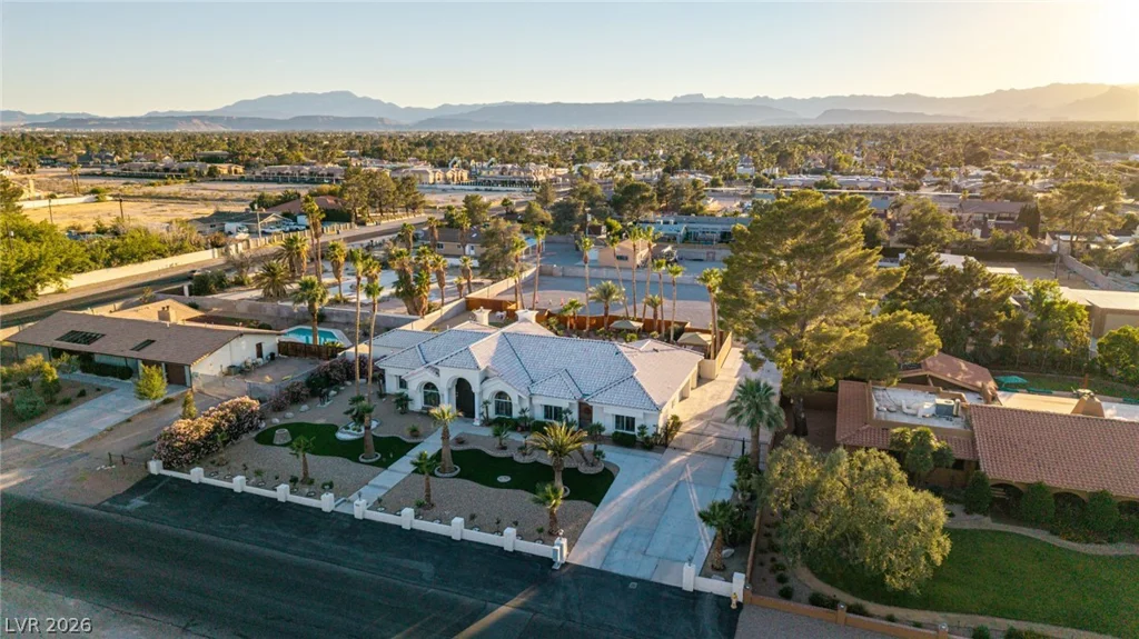 2869 Duneville, Las Vegas, NV 89146