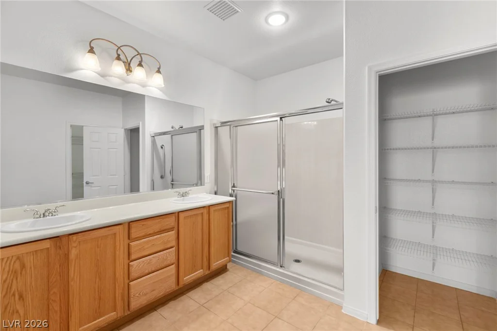 2250 Sandstone Cliffs, Henderson, NV 89044