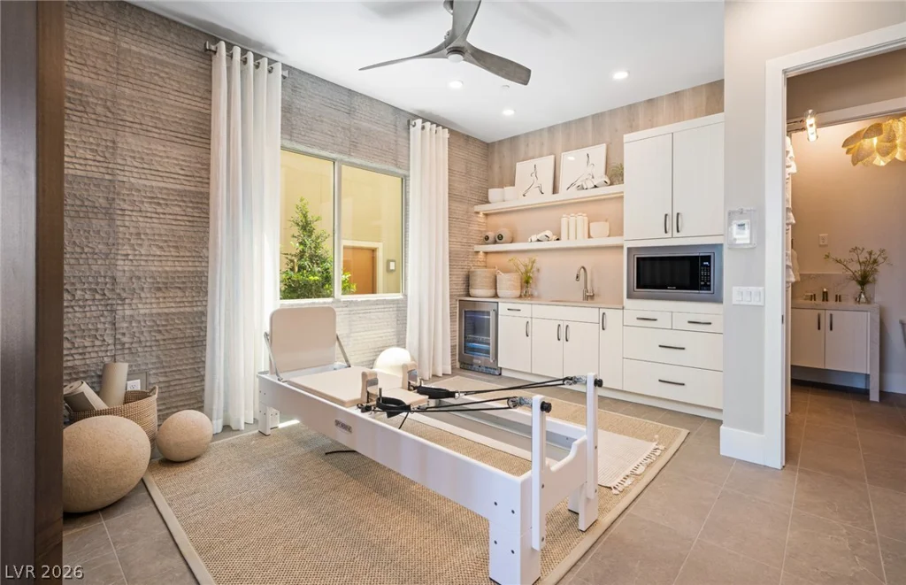 10734 Rolling Vista, Las Vegas, NV 89135