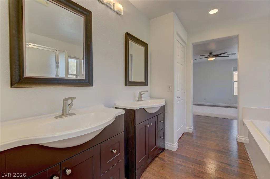 561 Ivy Spring, Las Vegas, NV 89138