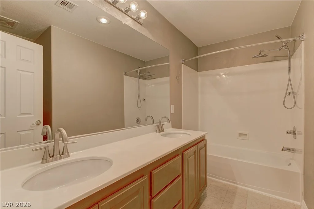 561 Ivy Spring, Las Vegas, NV 89138