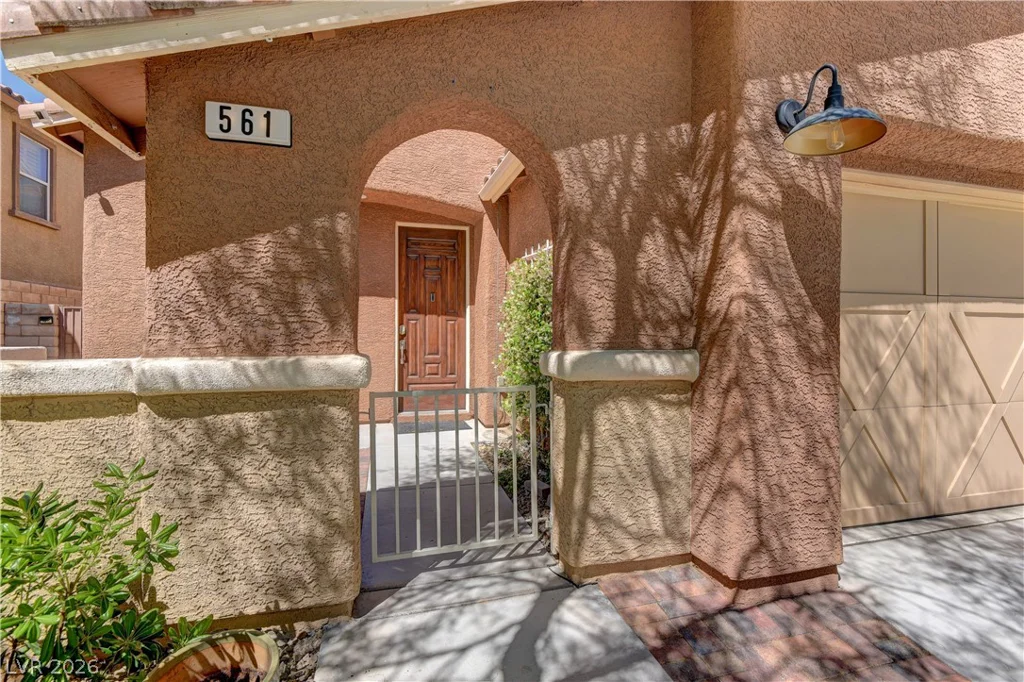 561 Ivy Spring, Las Vegas, NV 89138