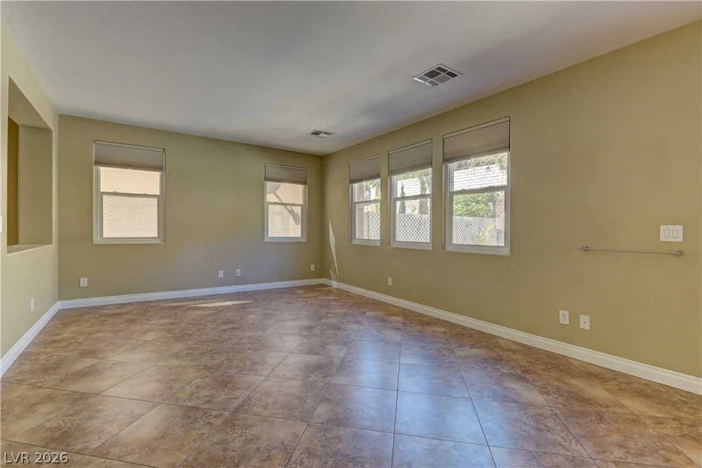 561 Ivy Spring, Las Vegas, NV 89138