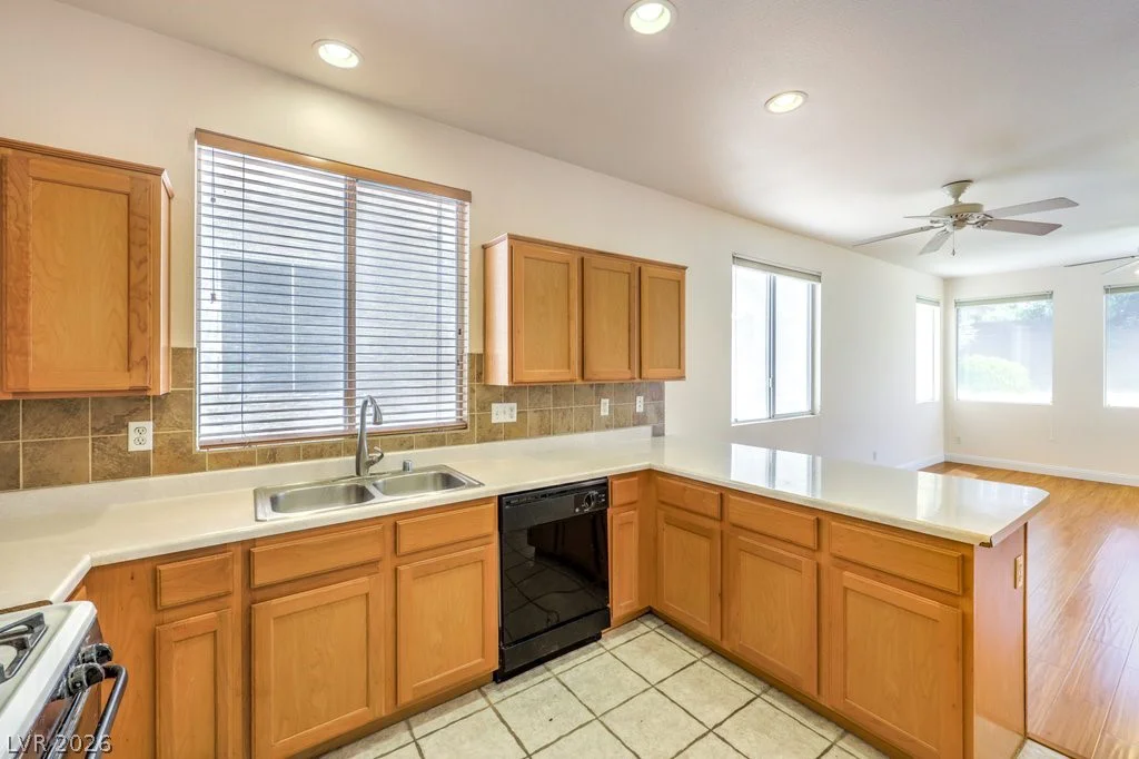 9171 Coral Bisque, Las Vegas, NV 89123