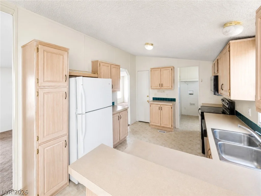 973 Bel Air, Indian Springs, NV 89018