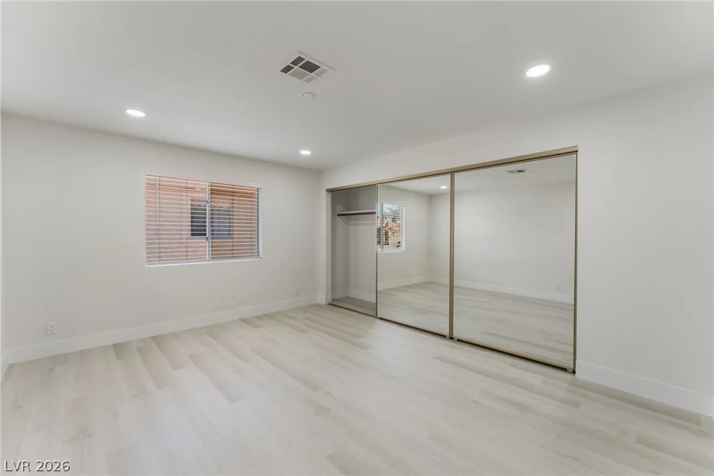 929 Sulphur Springs, Las Vegas, NV 89128