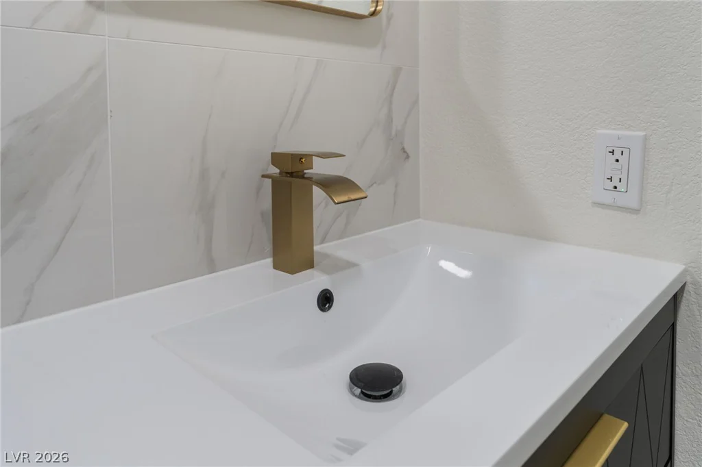 929 Sulphur Springs, Las Vegas, NV 89128