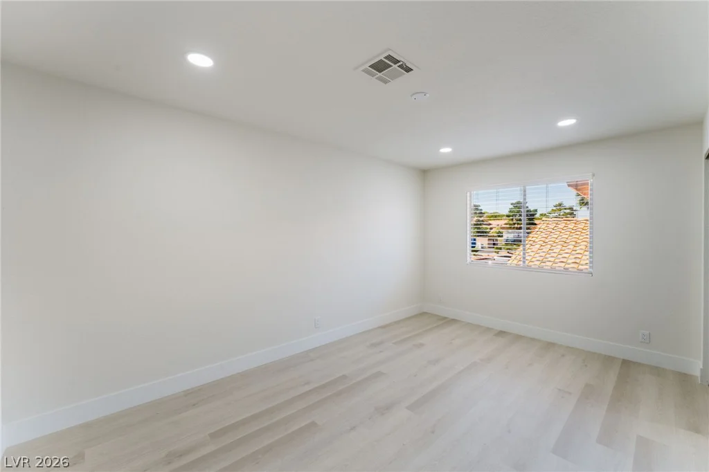 929 Sulphur Springs, Las Vegas, NV 89128