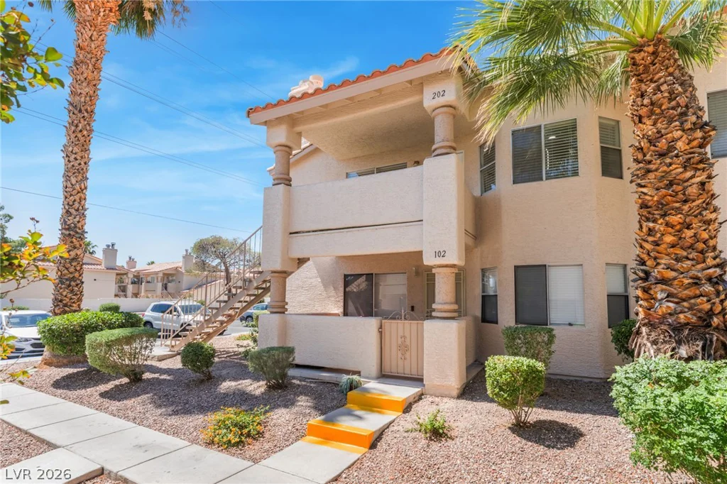 929 Sulphur Springs, Las Vegas, NV 89128