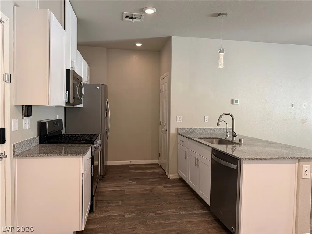 7305 Halo Falls, North Las Vegas, NV 89084