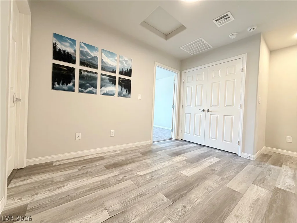 7305 Halo Falls, North Las Vegas, NV 89084