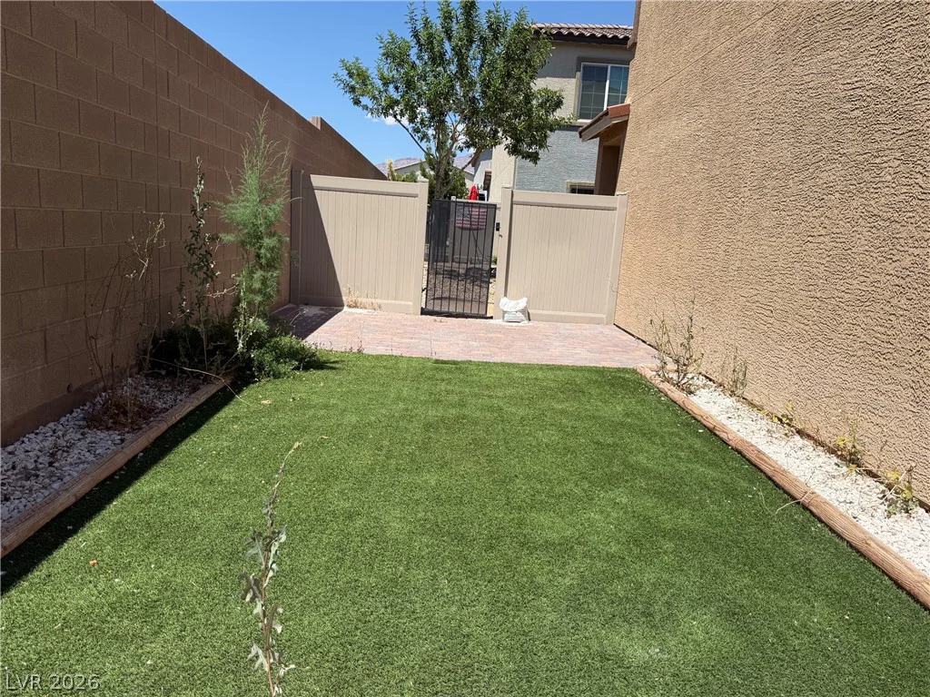 7305 Halo Falls, North Las Vegas, NV 89084