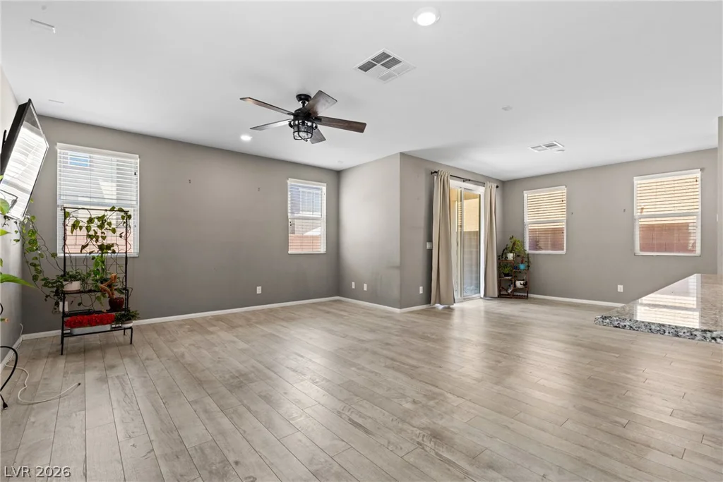 10925 Prudhoe Bay, Las Vegas, NV 89179