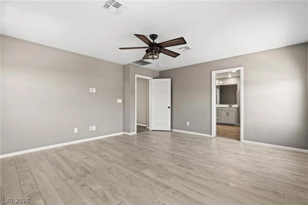 10925 Prudhoe Bay, Las Vegas, NV 89179