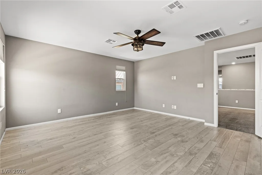 10925 Prudhoe Bay, Las Vegas, NV 89179