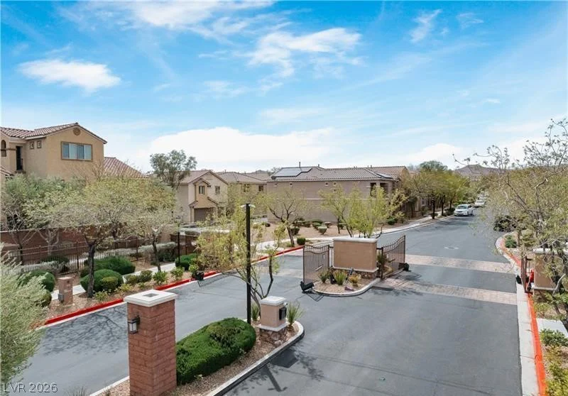 10925 Prudhoe Bay, Las Vegas, NV 89179