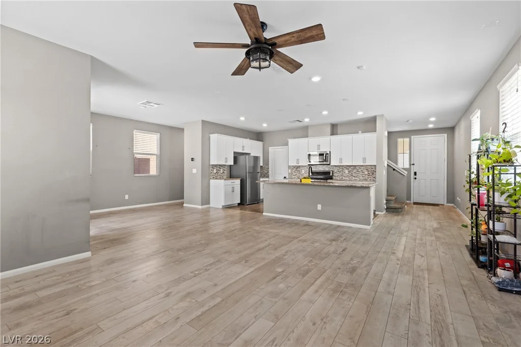10925 Prudhoe Bay, Las Vegas, NV 89179