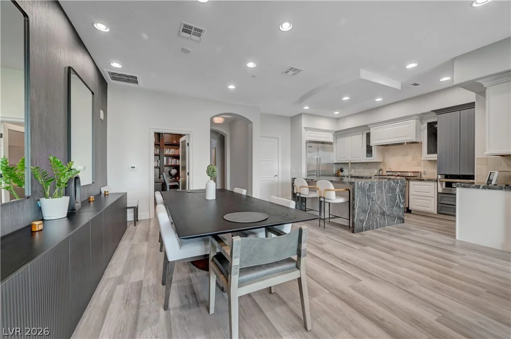 9101 Alta, Las Vegas, NV 89145