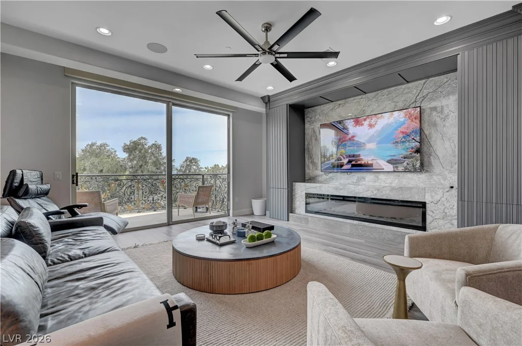 9101 Alta, Las Vegas, NV 89145