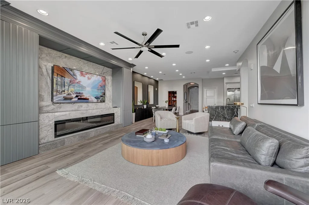 9101 Alta, Las Vegas, NV 89145