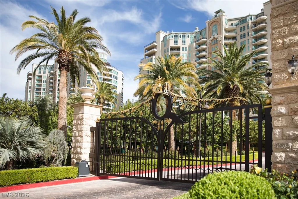 9101 Alta, Las Vegas, NV 89145