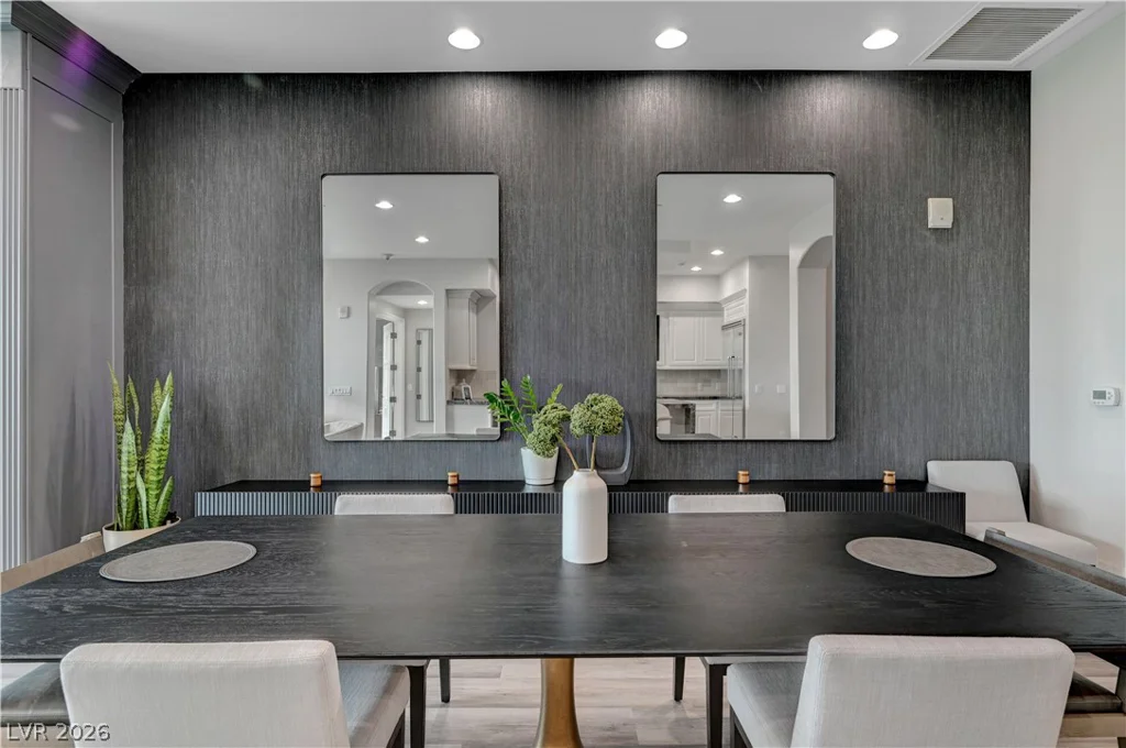 9101 Alta, Las Vegas, NV 89145