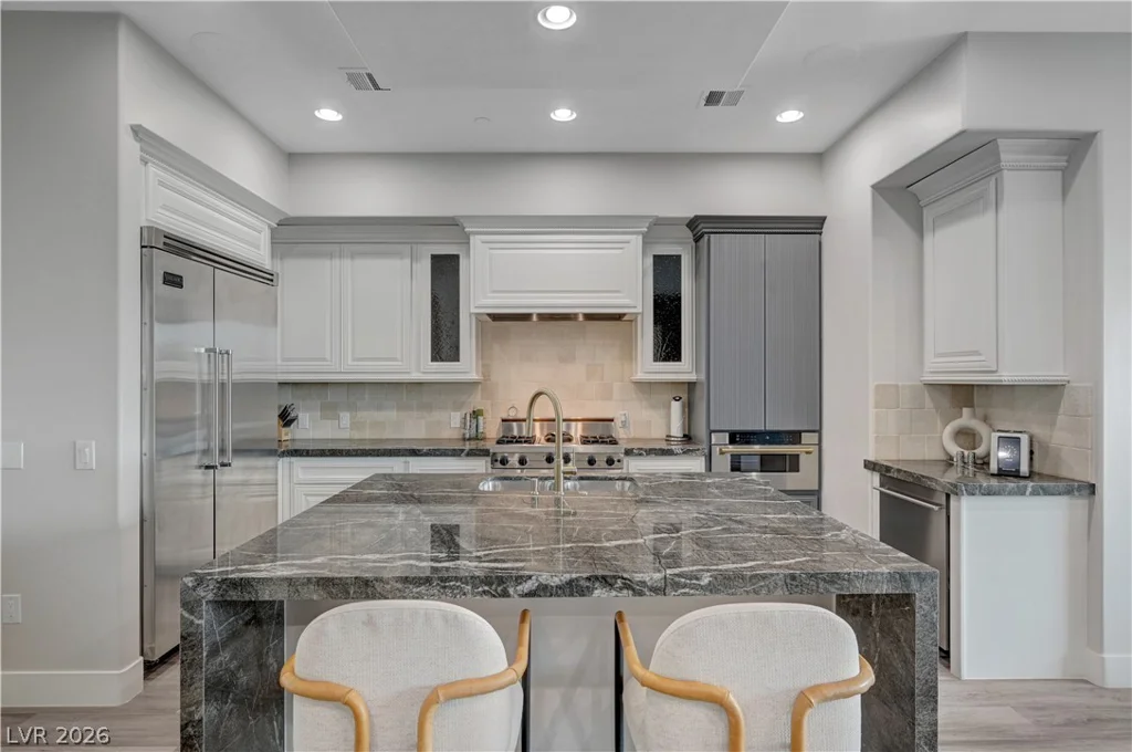 9101 Alta, Las Vegas, NV 89145