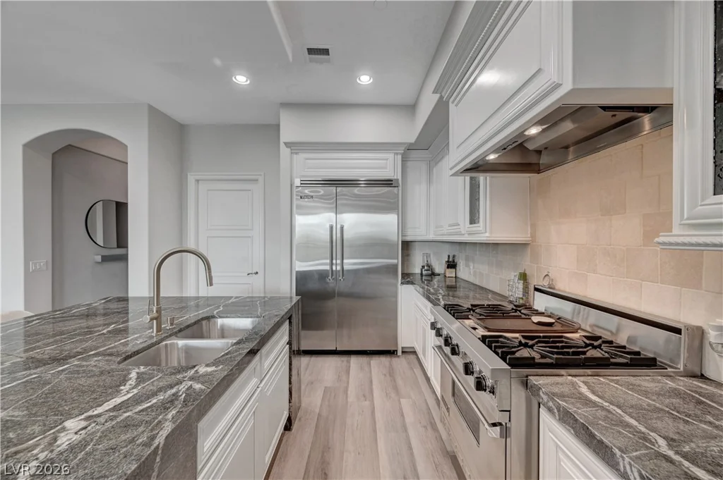 9101 Alta, Las Vegas, NV 89145
