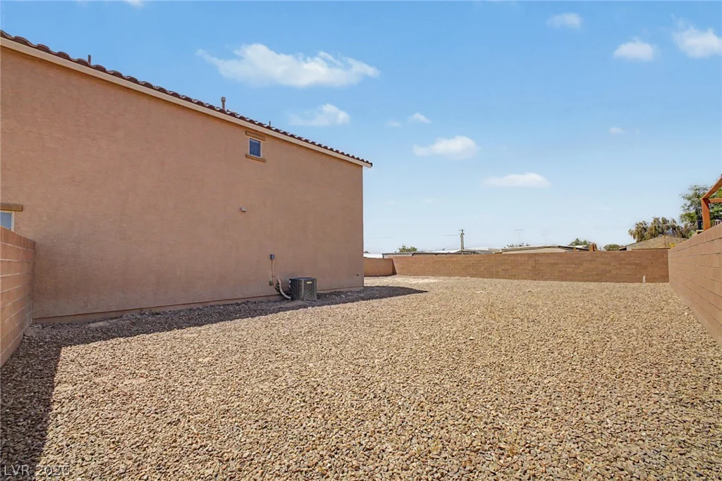 1883 Metamora, Las Vegas, NV 89115